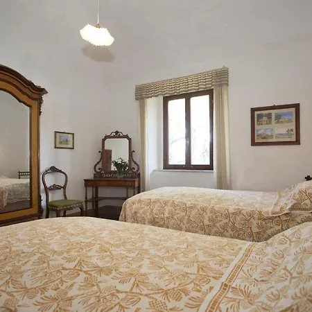 Villa Di Montegemoli By Salogi *